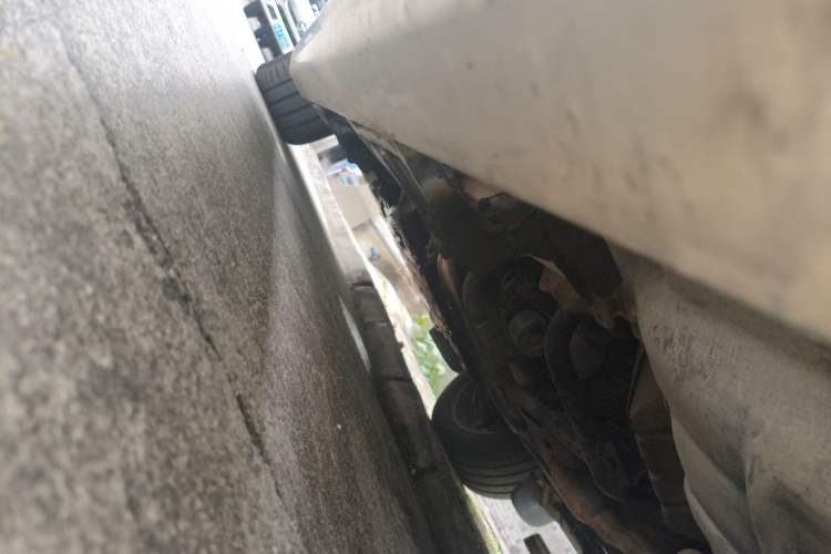 Used Land Rover Range 2012 4.4 TDV8 Chassis Rear Left