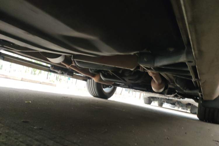 Used Land Rover Range 2012 5.0 NA V8 Chassis Rear Right