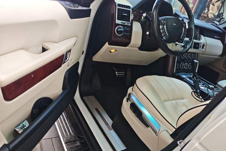 Used Land Rover Range 2012 5.0 SC V8 Driver Seat