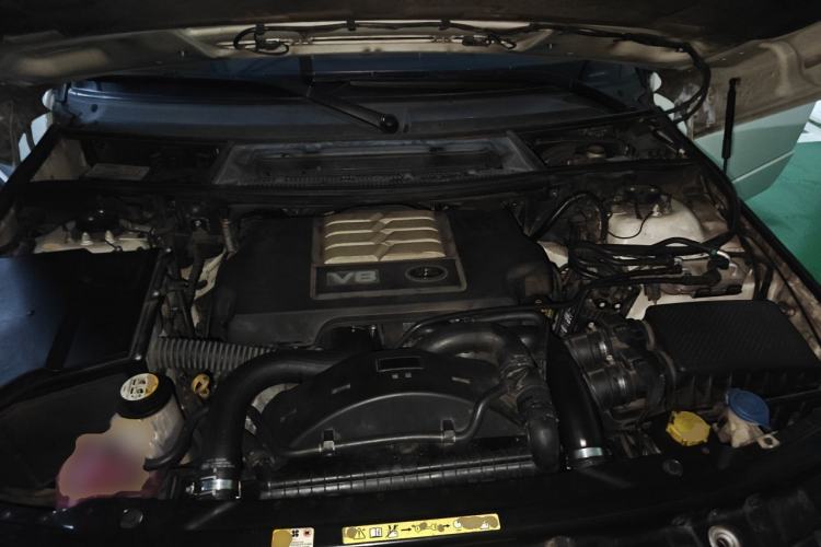 Used Land Rover Range 2012 3.6 TDV8 Engine Bay