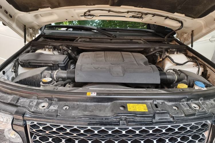 Used Land Rover Range 2012 5.0 NA V8 Engine Bay