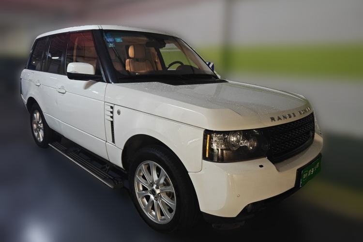 Used Land Rover Range 2012 3.6 TDV8 Front Right 45 Deg