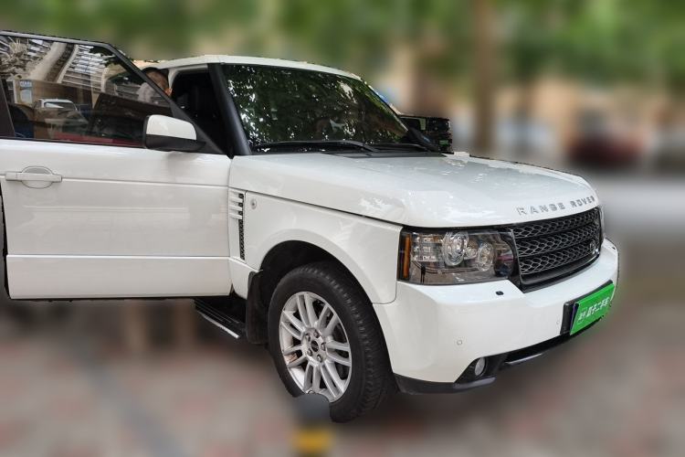 Used Land Rover Range 2012 5.0 NA V8 Front Right 45 Deg