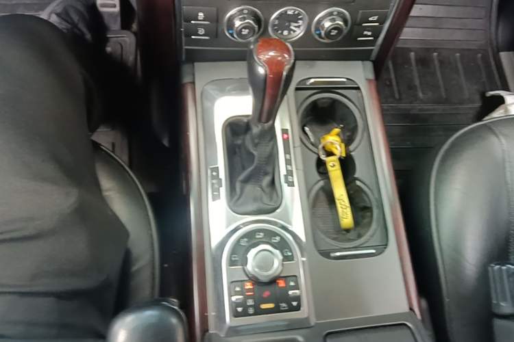 Used Land Rover Range 2012 5.0 SC V8 Gear Lever