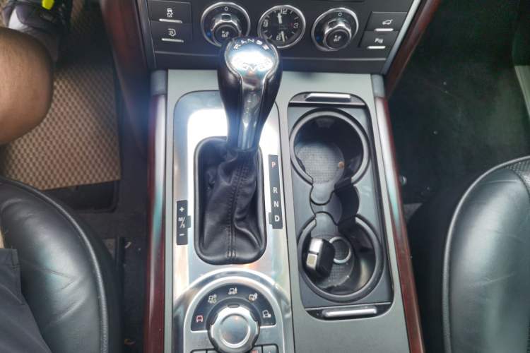 Used Land Rover Range 2012 5.0 SC V8 Gear Lever