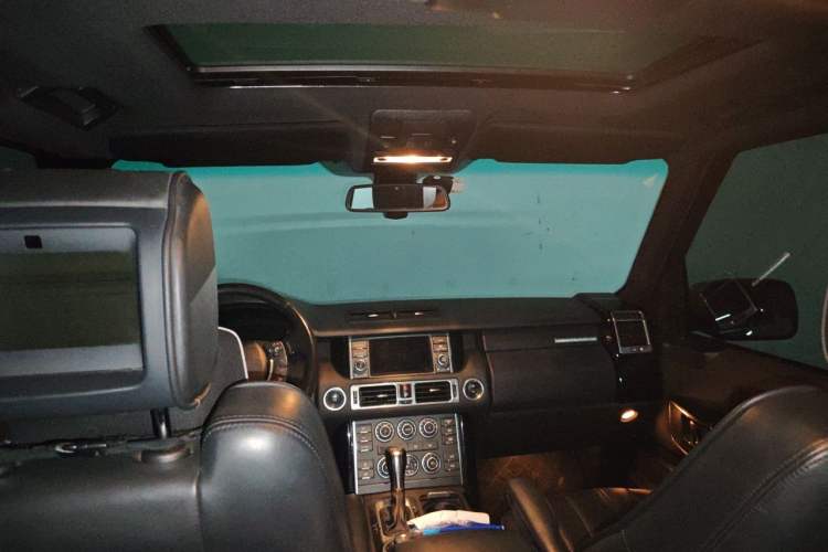 Used Land Rover Range 2012 5.0 SC V8 Headliner