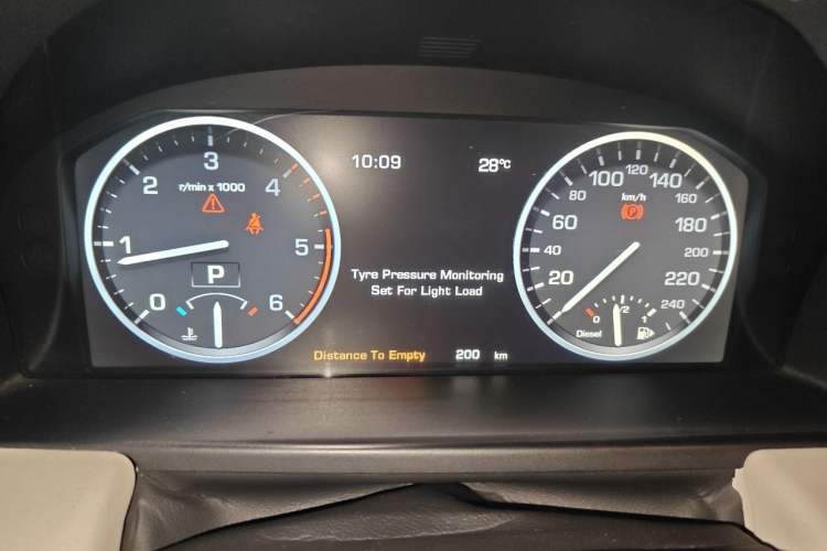 Used Land Rover Range 2012 3.6 TDV8 Instrument Cluster