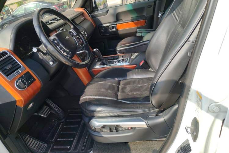 Used Land Rover Range 2012 5.0 SC V8 Left Front Seat