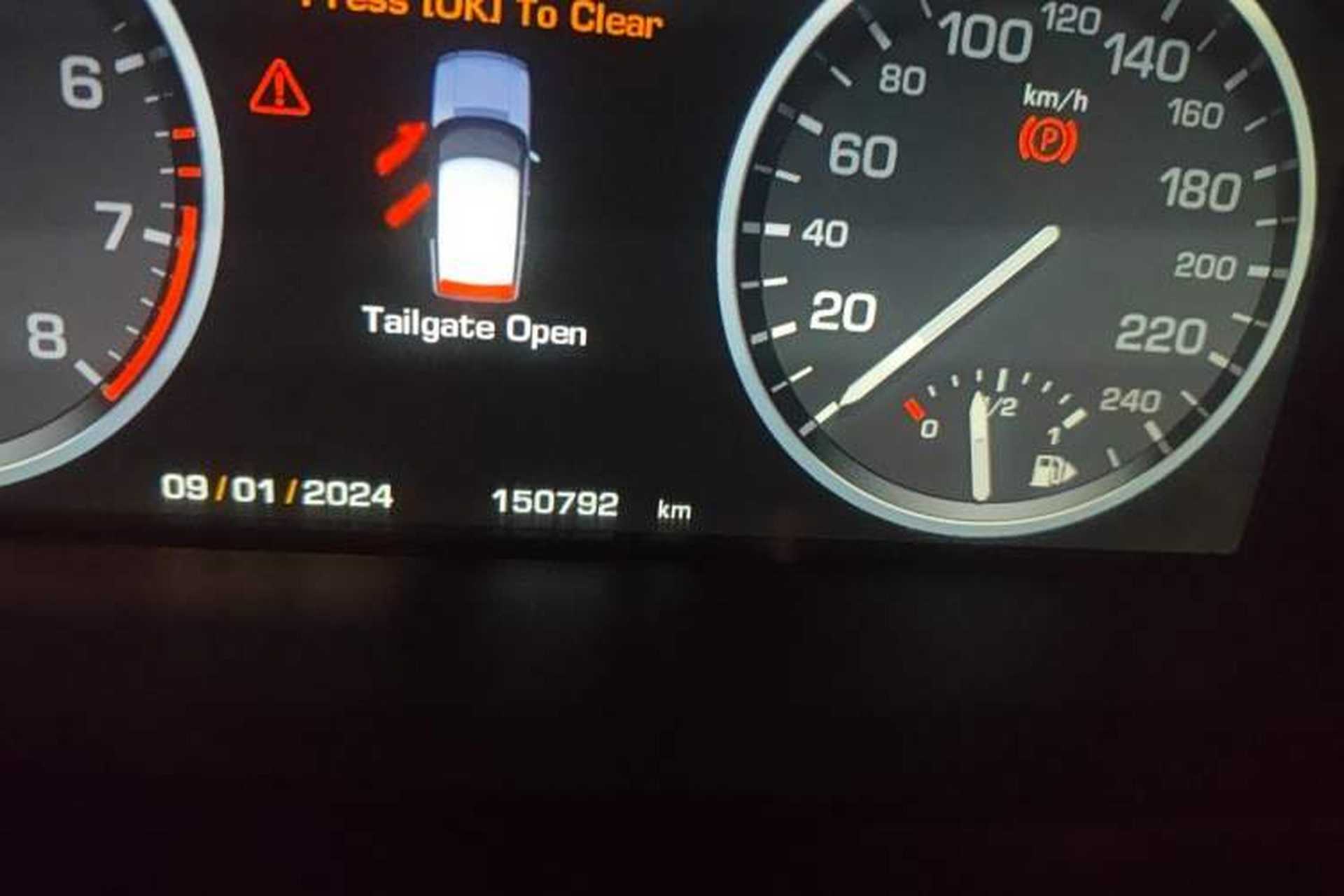 Used Land Rover Range  Odometer Close Up