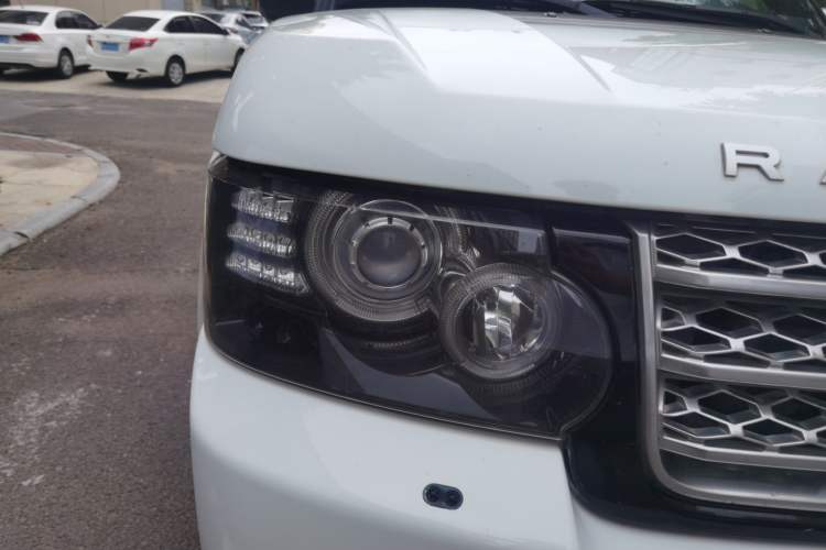 Used Land Rover Range 2012 5.0 SC V8 Right Front Headlight
