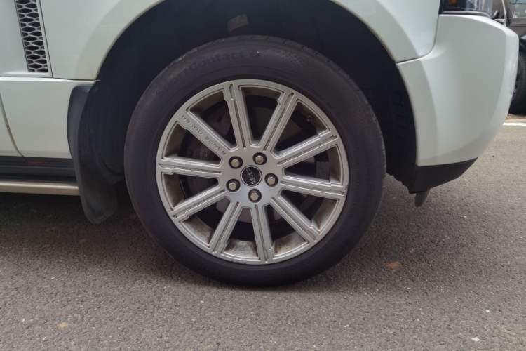 Used Land Rover Range 2012 5.0 SC V8 Right Front Wheel Hub