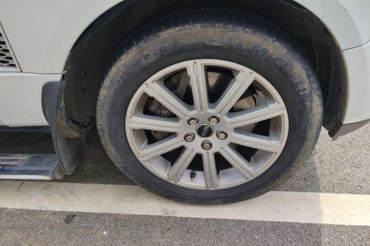 Used Land Rover Range 2012 5.0 SC V8 Right Front Wheel Hub