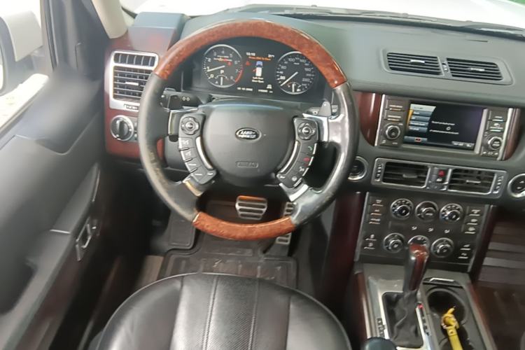 Used Land Rover Range 2012 5.0 SC V8 Steering Wheel