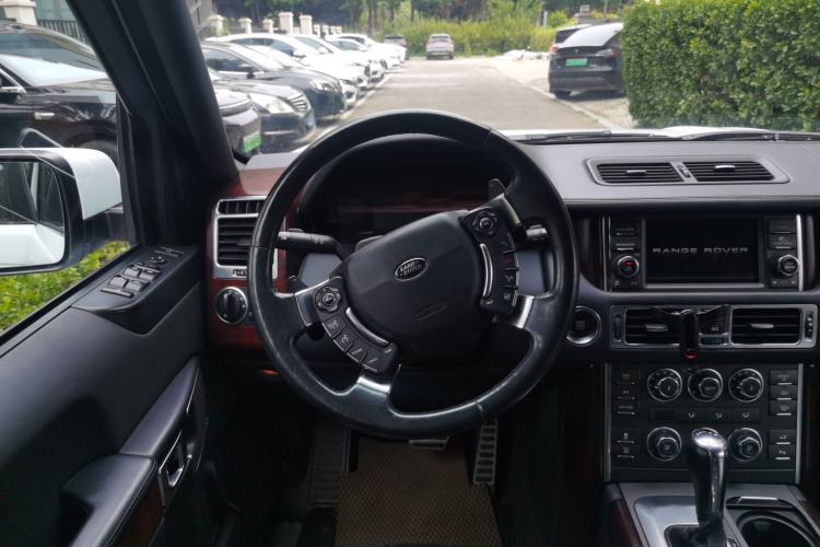 Used Land Rover Range 2012 5.0 SC V8 Steering Wheel