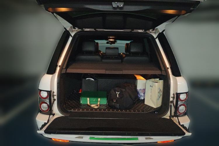 Used Land Rover Range 2012 5.0 SC V8 Trunk