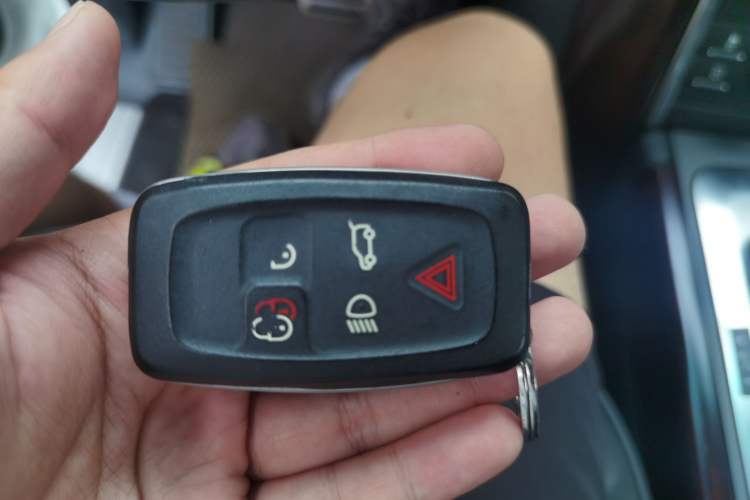 Used Land Rover Range 2012 5.0 SC V8 Vehicle Key