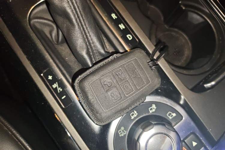 Used Land Rover Range 2012 5.0 SC V8 Vehicle Key