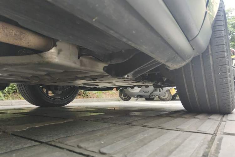 Used Land Rover Range  Chassis Front Right
