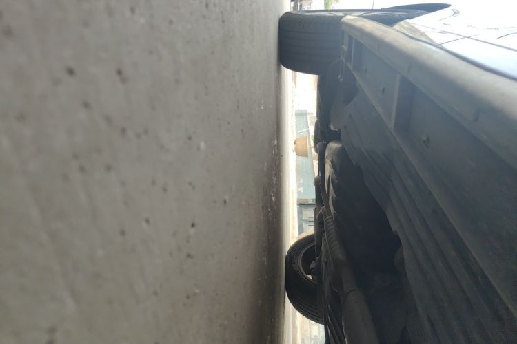 Used Land Rover Range  Chassis Front Right