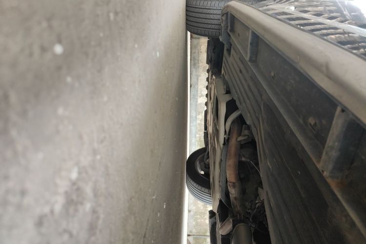 Used Land Rover Range  Chassis Rear Left