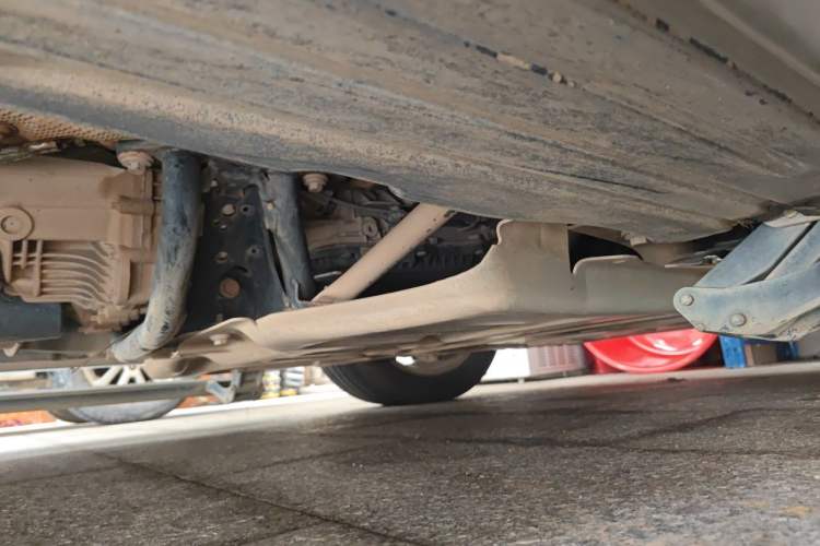 Used Land Rover Range 2013 3.0 TDV6 Vogue Chassis Rear Right