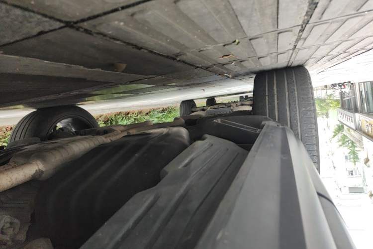 Used Land Rover Range  Chassis Rear Right