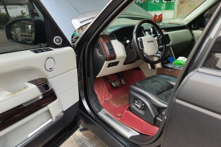 Used Land Rover Range 2013 3.0 TDV6 Vogue Driver Seat