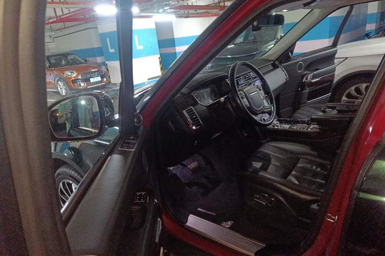 Used Land Rover Range 2013 NA 5.0 V8 Vogue SE Driver Seat