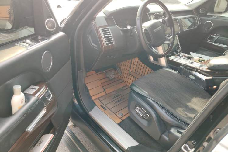 Used Land Rover Range 2013 5.0 SC V8 Vogue SE Driver Seat