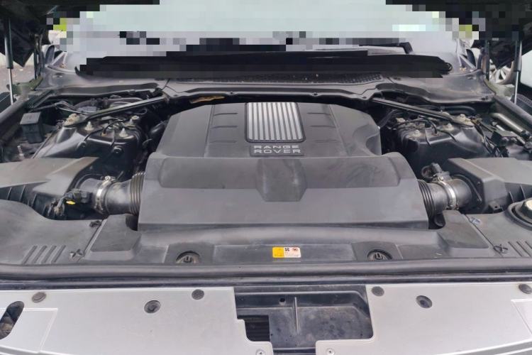 Used Land Rover Range 2013 NA 5.0 V8 Vogue SE Engine Bay