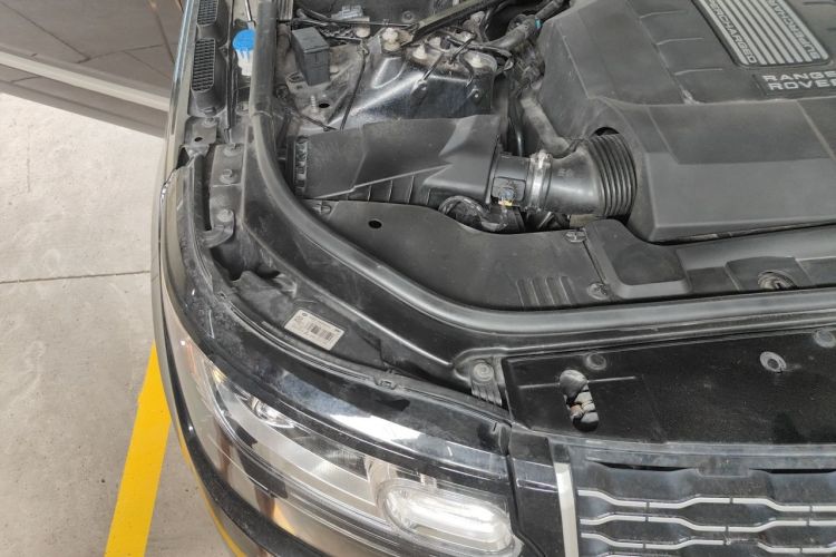 Used Land Rover Range  Engine Bay Right