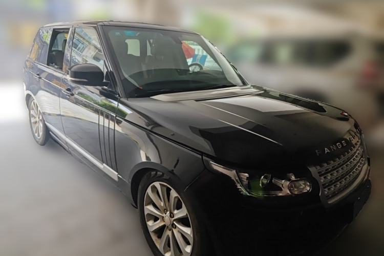 Used Land Rover Range 2013 3.0 TDV6 Vogue Front Right 45 Deg