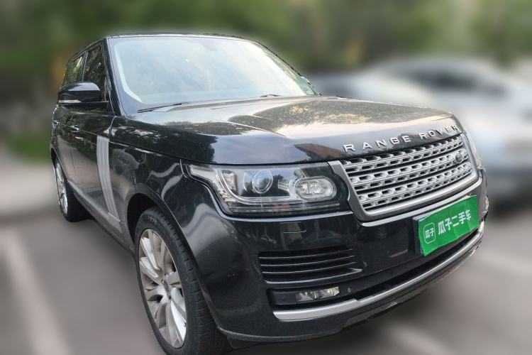 Used Land Rover Range 2013 NA 5.0 V8 Vogue SE Front Right 45 Deg