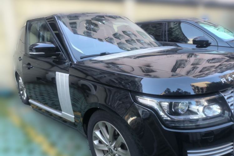 Used Land Rover Range 2013 3.0 TDV6 Vogue Front Right 45 Deg