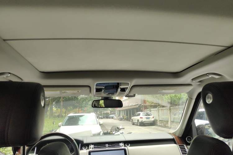 Used Land Rover Range  Headliner