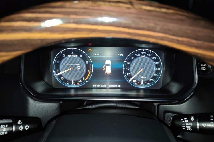 Used Land Rover Range 2013 5.0 SC V8 Vogue SE Instrument Cluster