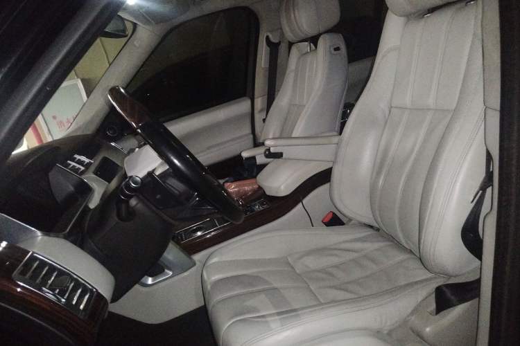 Used Land Rover Range 2013 NA 5.0 V8 Vogue SE Left Front Seat