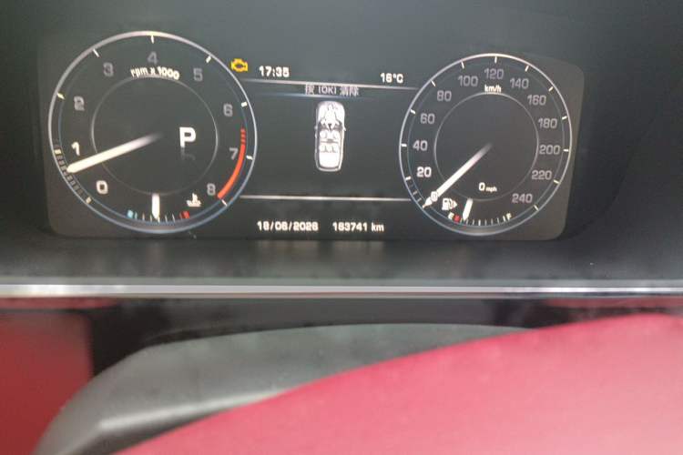 Used Land Rover Range  Odometer Close Up