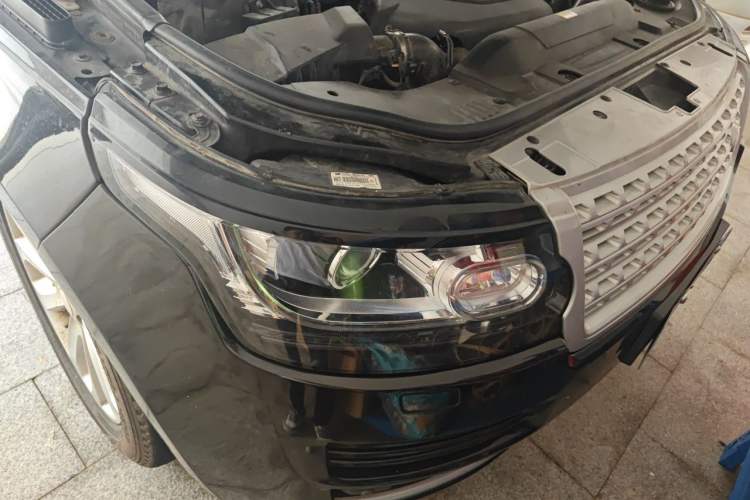 Used Land Rover Range 2013 3.0 TDV6 Vogue Right Front Headlight