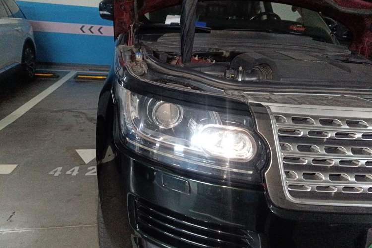 Used Land Rover Range 2013 NA 5.0 V8 Vogue SE Right Front Headlight