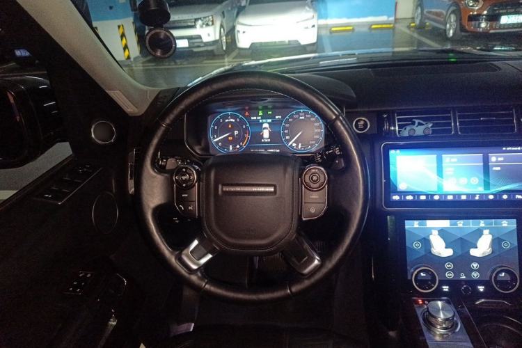 Used Land Rover Range 2013 NA 5.0 V8 Vogue SE Steering Wheel