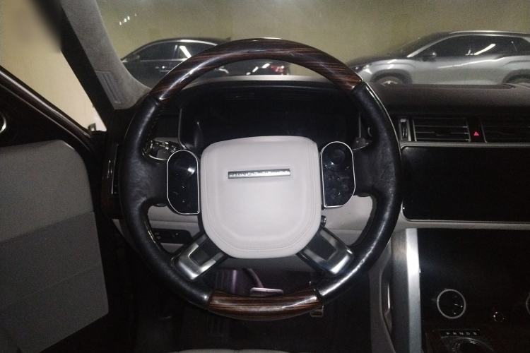 Used Land Rover Range 2013 NA 5.0 V8 Vogue SE Steering Wheel