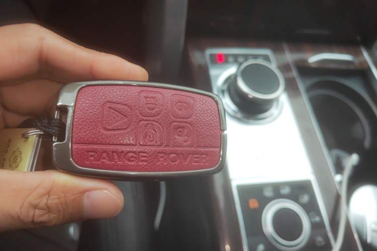 Used Land Rover Range 2013 3.0 TDV6 Vogue Interior 1