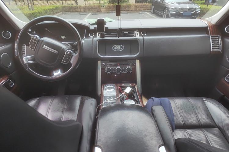 Used Land Rover Range 2013 3.0 TDV6 Vogue Interior 2