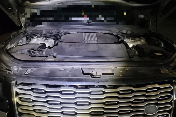 Used Land Rover Range 2013 NA 5.0 V8 Vogue SE Engine Bay