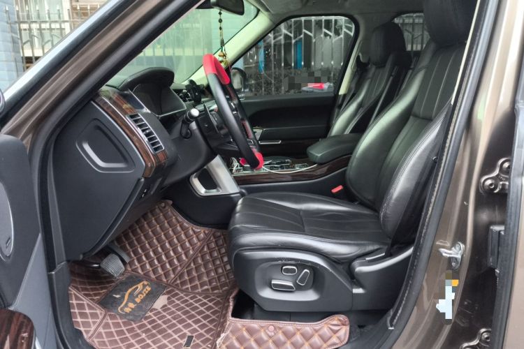 Used Land Rover Range 2013 3.0 TDV6 Vogue Left Front Seat