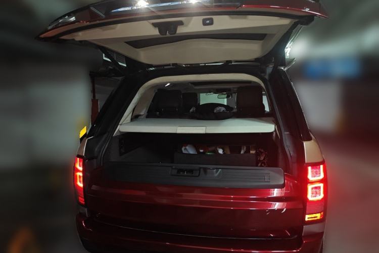 Used Land Rover Range 2013 3.0 TDV6 Vogue Trunk