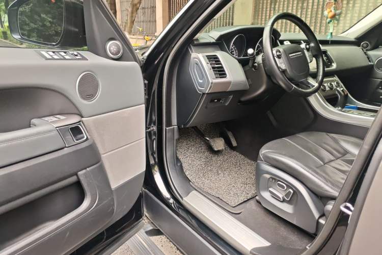 Used Land Rover Range  Driver Seat