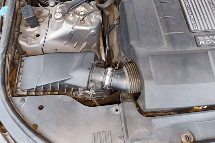 Used Land Rover Range  Engine Bay Right