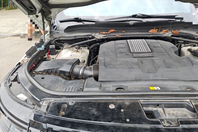 Used Land Rover Range  Engine Bay Right